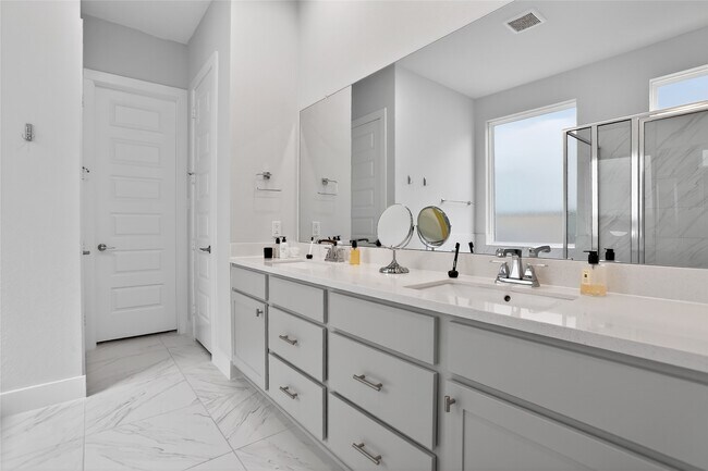 Building Photo - 26906 Arethusa Ct