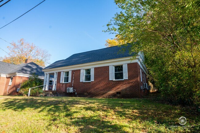 Building Photo - 324 Stockton St