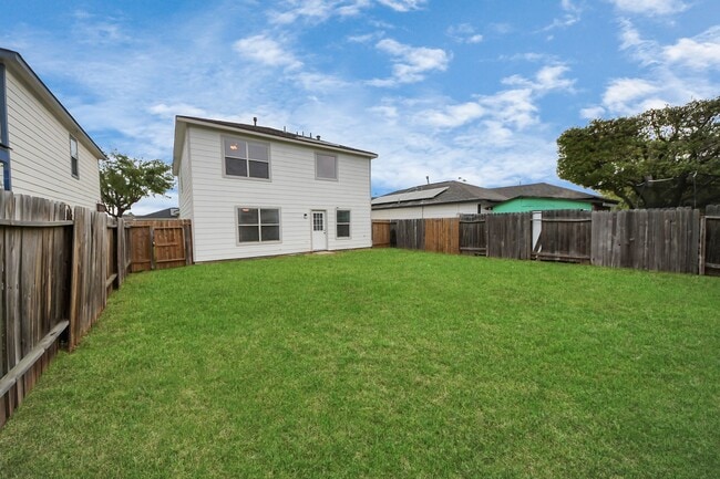 Building Photo - 19007 Yaupon Pass Dr