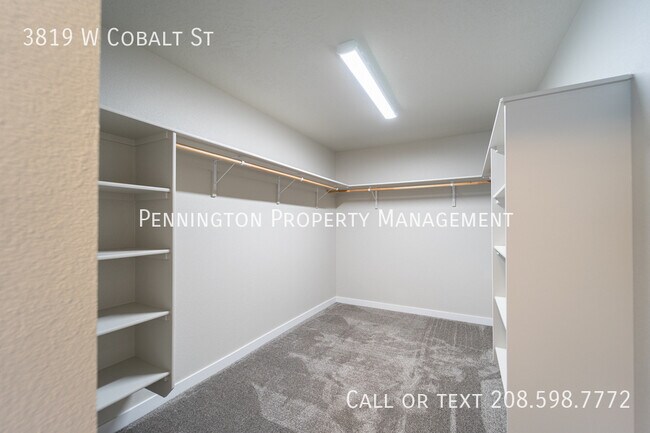Building Photo - 3819 W Cobalt St