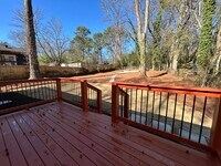 Building Photo - 1226 Beechview Dr SE