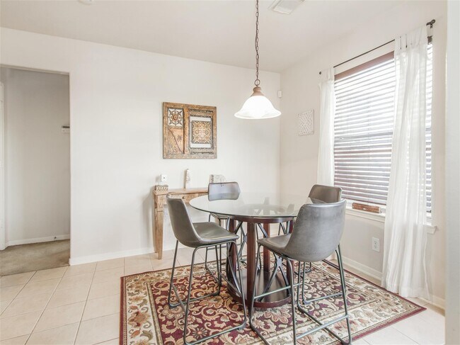 Building Photo - 13301 Baron Hill Ln