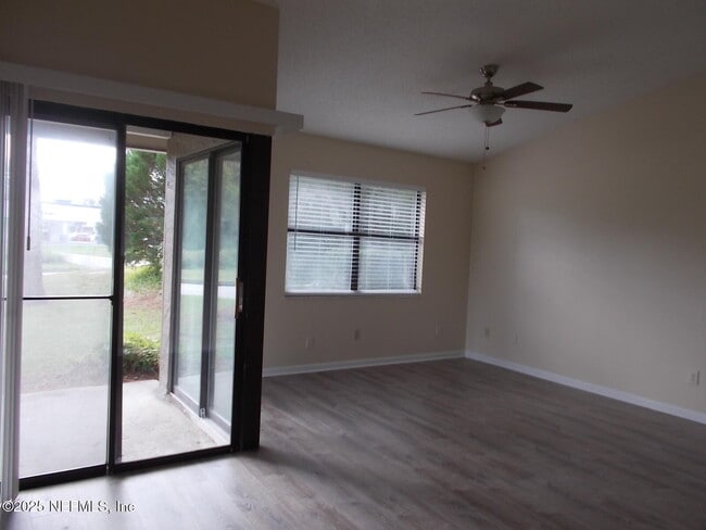 Building Photo - 8437 Long Meadow Cir N