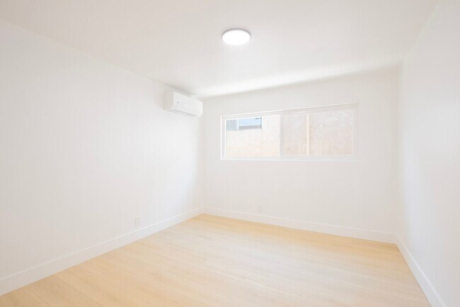 Building Photo - 3729 Glendon Ave