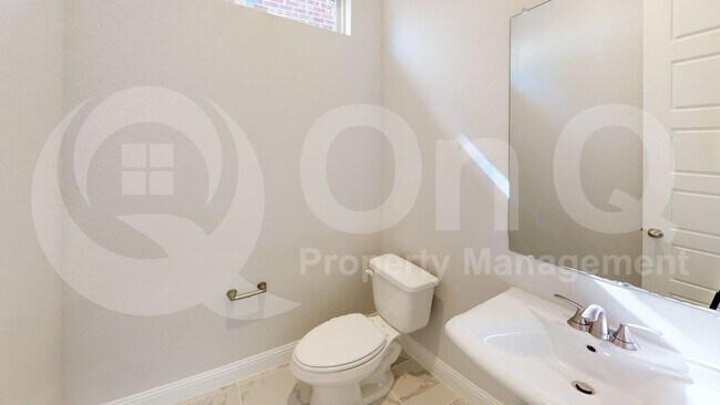 Building Photo - 7111 Daytona Mews