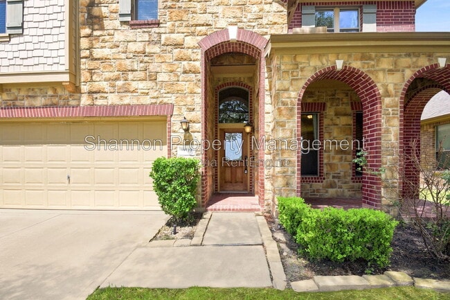 Building Photo - 11119 Hayden Falls Dr