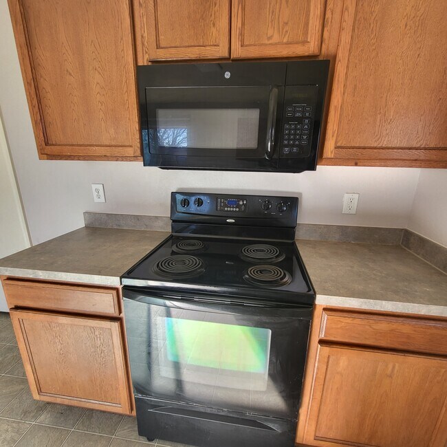 Building Photo - 6046 Bear Meadow