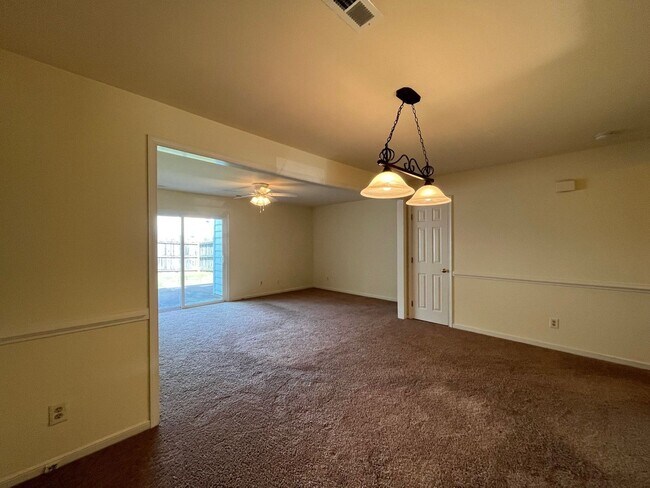 Building Photo - 8704 Hermitage Trace Cir