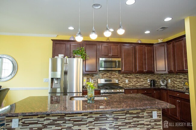 Building Photo - 101 Pearce Ln