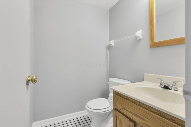 Building Photo - 933 Briaro St