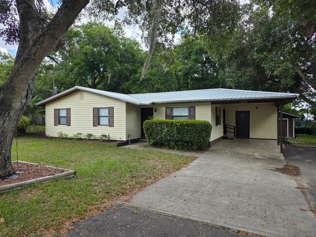 Primary Photo - 621 S W Orange Ave