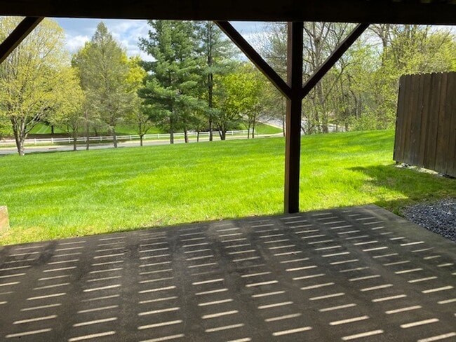 Building Photo - 3 bedroom 4 bathroom home in Lancaster tow...