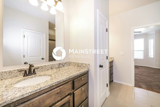 Building Photo - 4 Bedroom Pet-Friendly Home in OKLAHOMA CITY, OK with Main Street Renewal