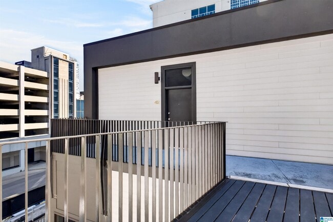 Building Photo - 1801 2nd Ave N