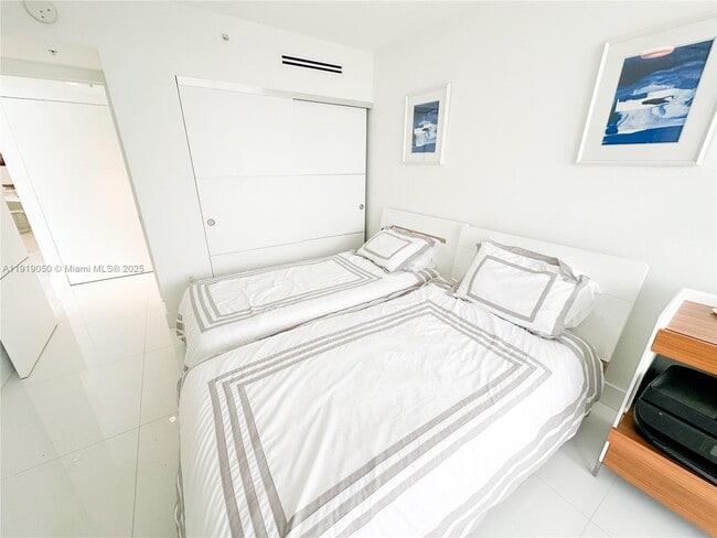 Building Photo - 6301 Collins Ave