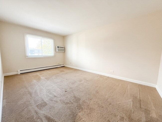 Building Photo - 915 Westmoreland Dr