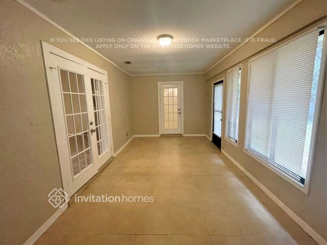 Building Photo - 2112 Jonathan Ln