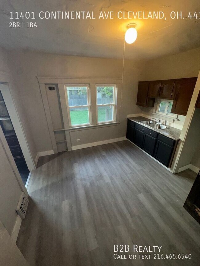 Building Photo - 11401 Continental Ave