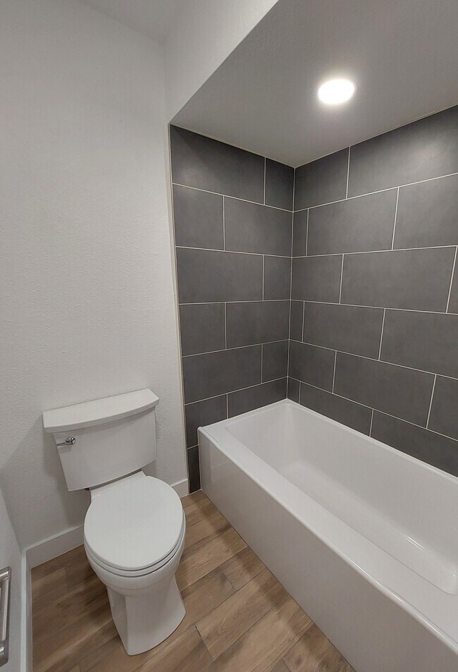 Bathroom - all new Fixtures and Tiles - 1233 W Manhatton Dr