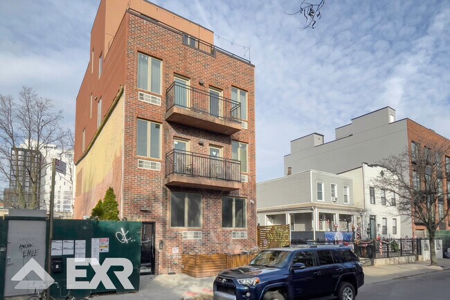 Building Photo - 55 Stanhope St