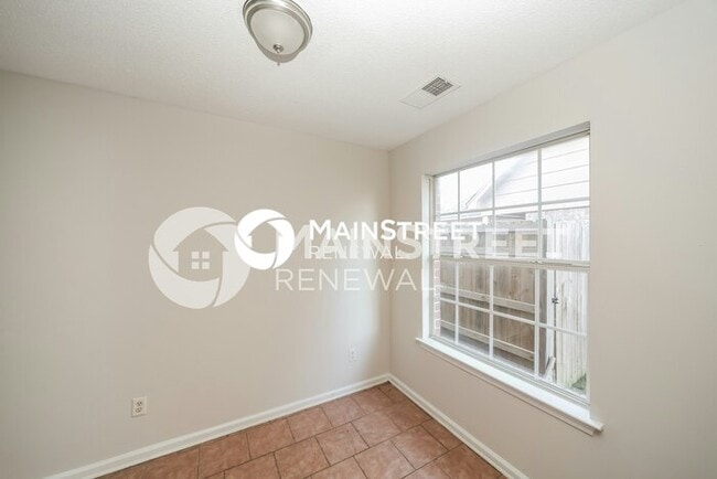Building Photo - 3 Bedroom Pet-Friendly Home in Millington,...