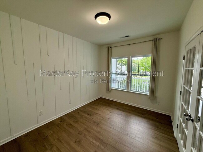 Building Photo - 1516 Addison Lk St