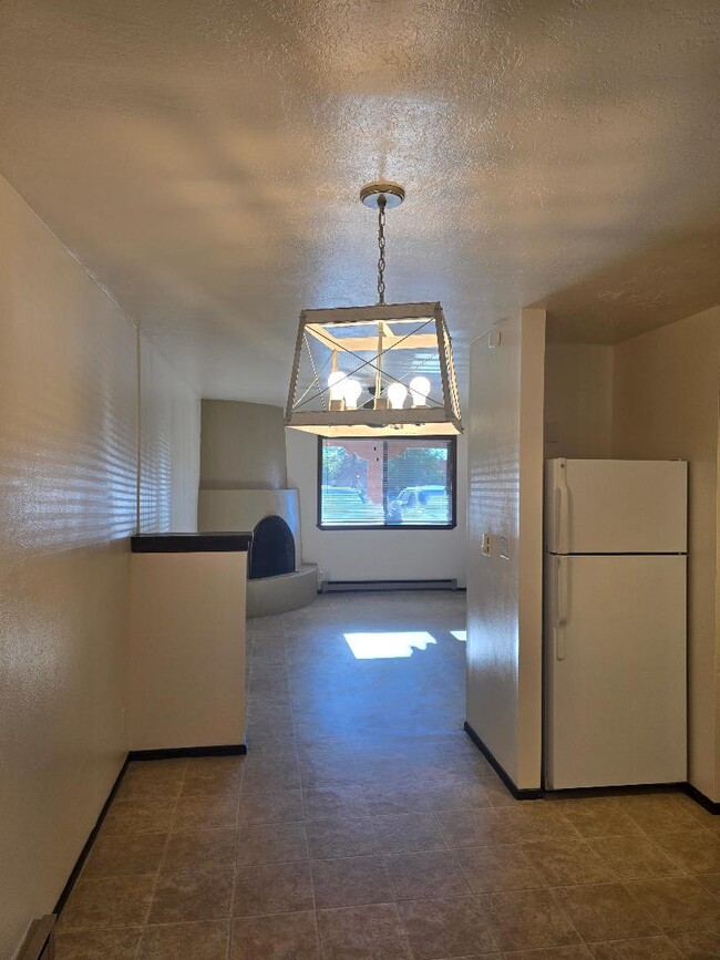 Building Photo - 737 Don Diego Ave