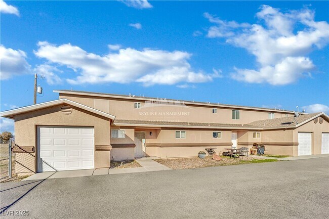 Building Photo - 200 S Mount Charleston Dr E