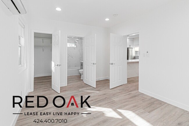 Building Photo - 608 W Hillcrest Blvd