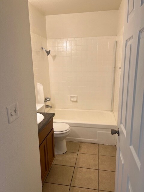 Building Photo - 2679 W Ocotillo Rd