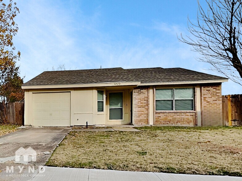 Building Photo - 4220 Caldwell Ave