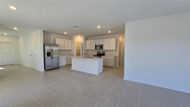 Building Photo - 2159 Chris Dr