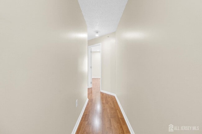 Building Photo - 98 Prestwick Way