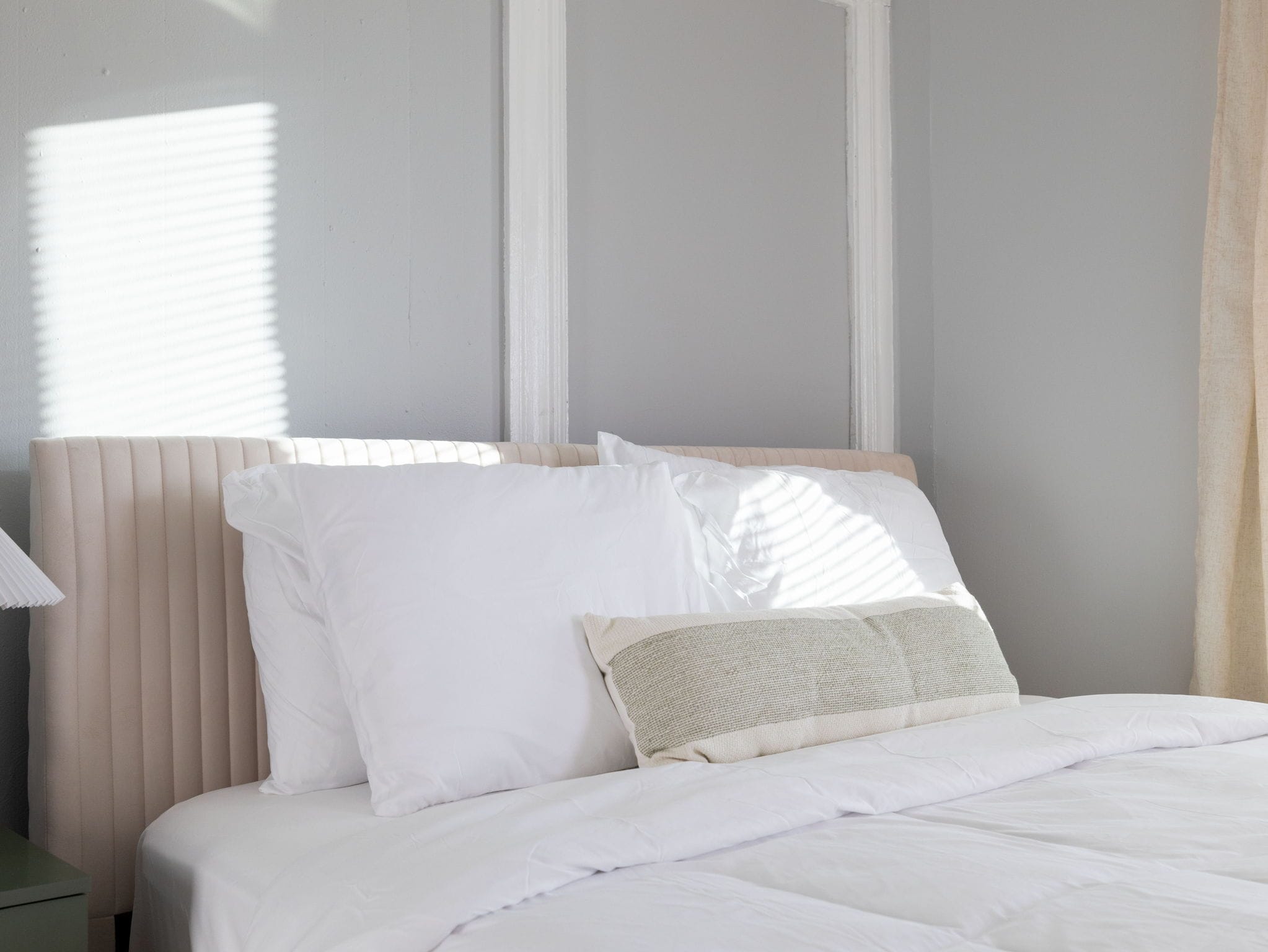 Building Photo - 168 School St