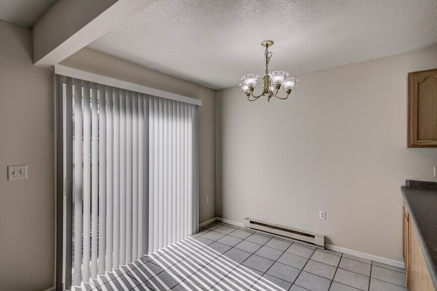 Building Photo - 1008 Dutchman Dr