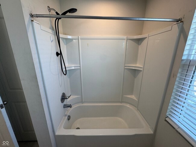 Building Photo - 204 Dietz Dr