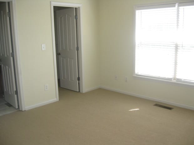 Building Photo - Spacious 3 bedroom townhouse in Dove Creek Subdivision!        20260504