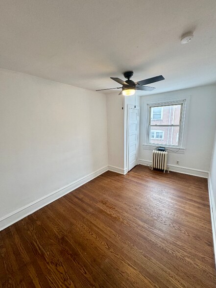 Building Photo - 7111 Greenwood Ave