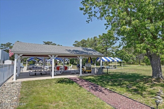 Building Photo - 53 Chesterfield Ln