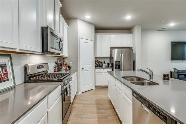 Building Photo - 3013 Willow Wood Ct