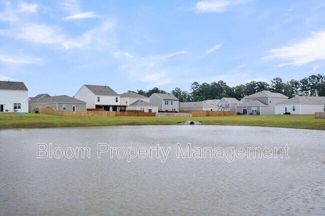 Building Photo - 803 Lilyford Ln