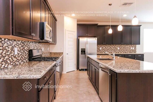 Building Photo - 22475 E Avenida Del Valle Ct