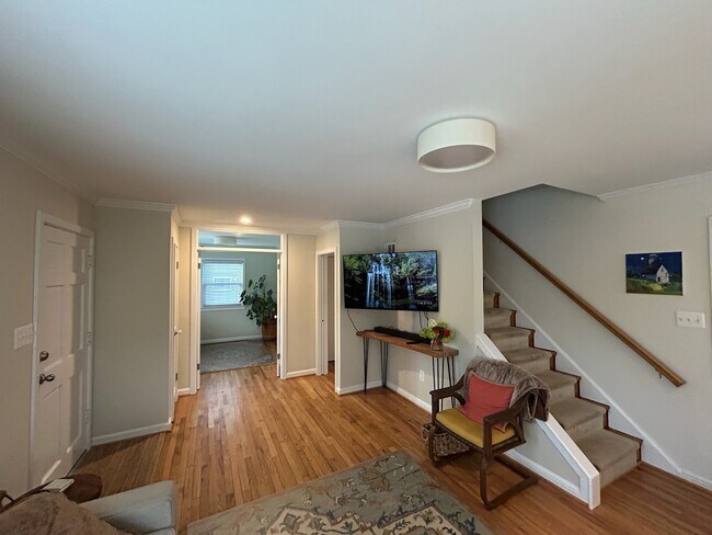 Building Photo - 6621 Cavalier Dr