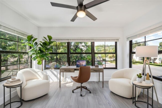 Building Photo - 4222 NE 1st Ave