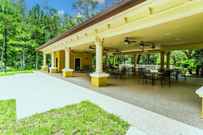 Building Photo - 11789 Surfbird Cir