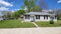 Building Photo - 1702 E 25th St