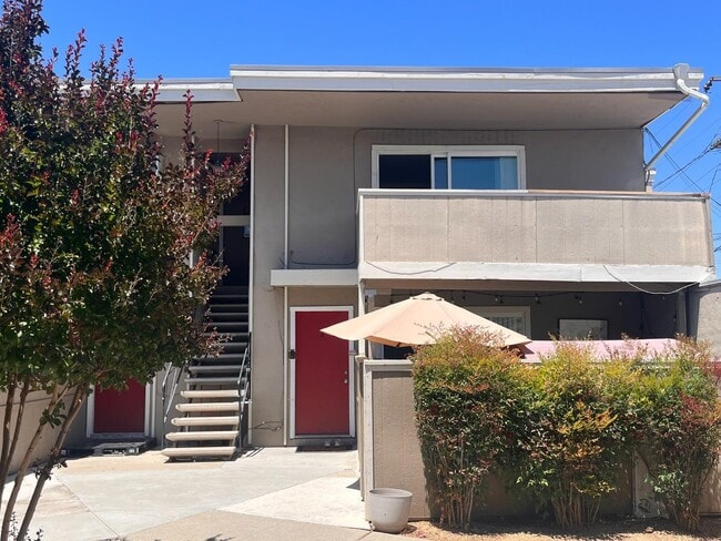 Primary Photo - 10162 Beardon Dr