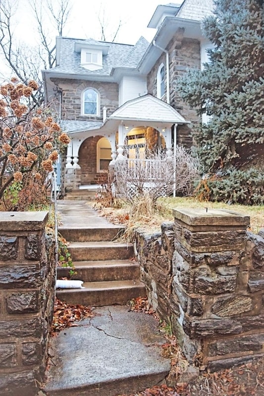 Building Photo - 133 E Mt Airy Ave