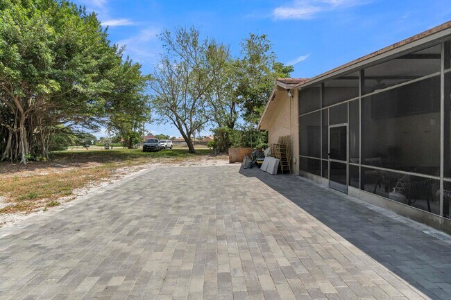Building Photo - 23265 Boca Club Colony Cir