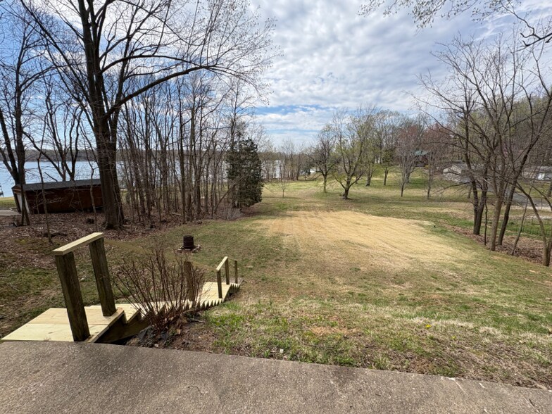 Building Photo - 357 Bayview Dr
